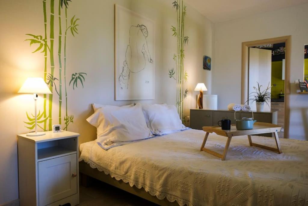 Apartment With Garden In Thessaloniki. Exteriör bild