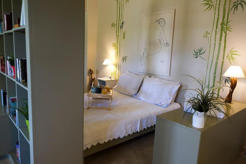 Apartment With Garden In Thessaloniki. Exteriör bild